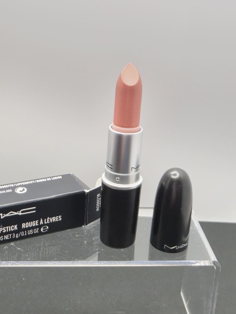 DISCONTINUED MAC Cremesheen Lipstick - "Peach Blossom" - Picture 3 of 4